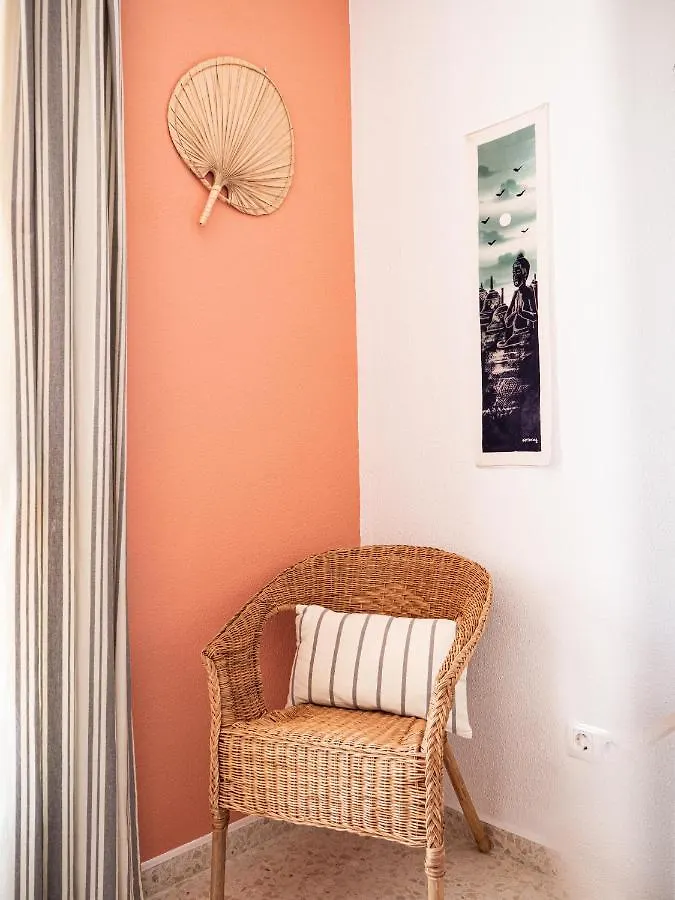 Akiteness House Tarifa 0*,